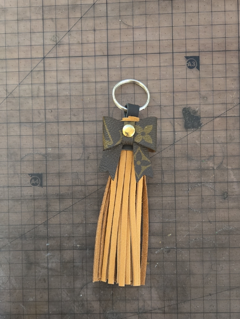 Brown & Tan Tassel Keychain - Luxury Bow Accent